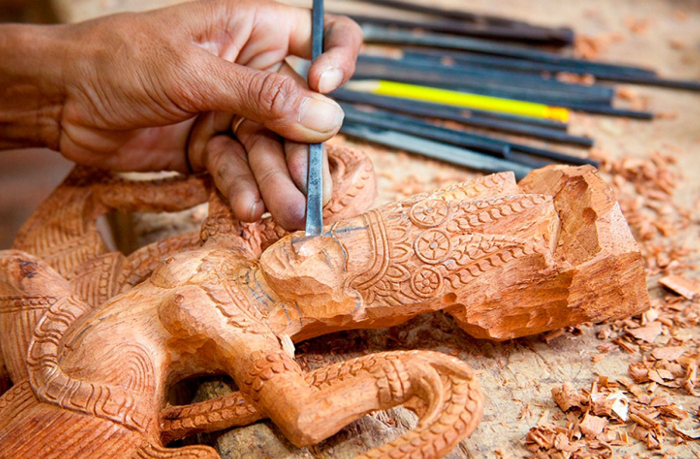 What Is The Easiest Wood To Carve
